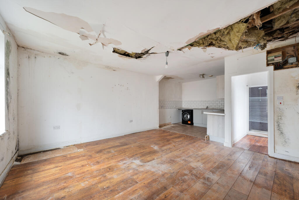 Apartment in Blackburn - View 4
