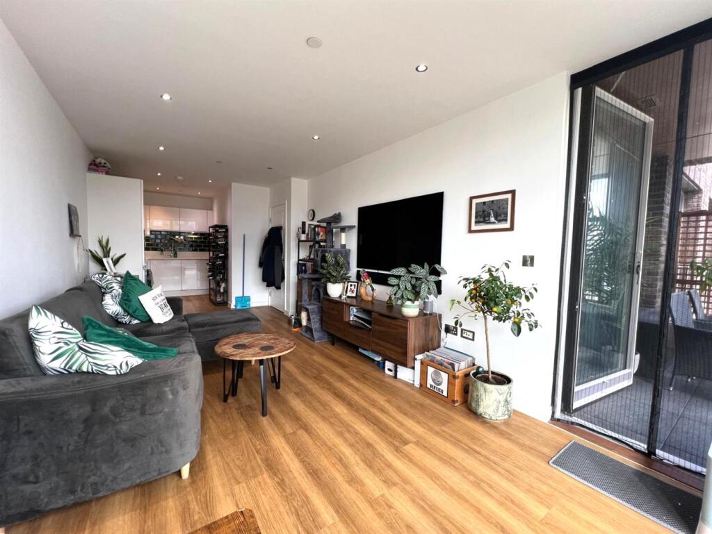 Main image of property: Shackleton Way