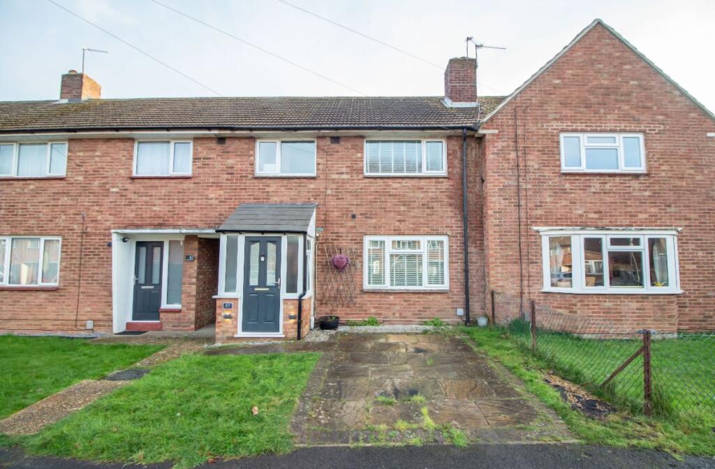 Main image of property: Redbridge Grove, Bedhampton, PO9 3DF