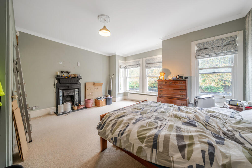 House in London - View 5