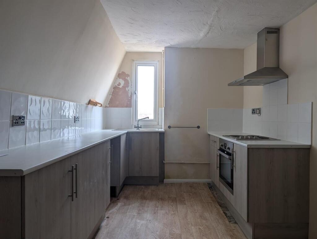 Apartment in Colchester - View 4