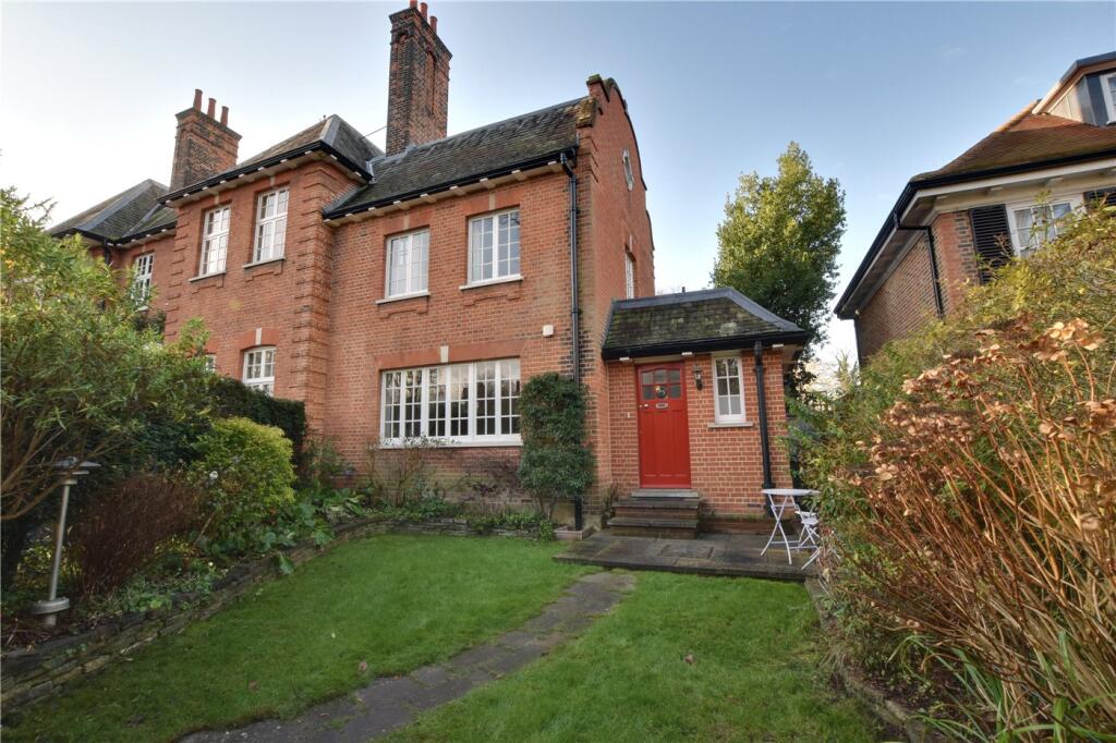 2 bedroom semi-detached house for rent
