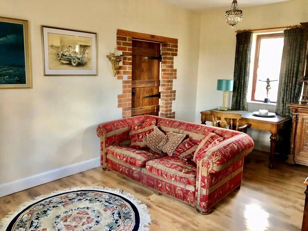 House in Southampton - View 3