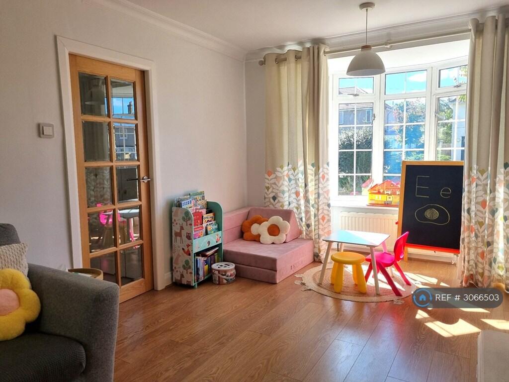 House in London - View 4
