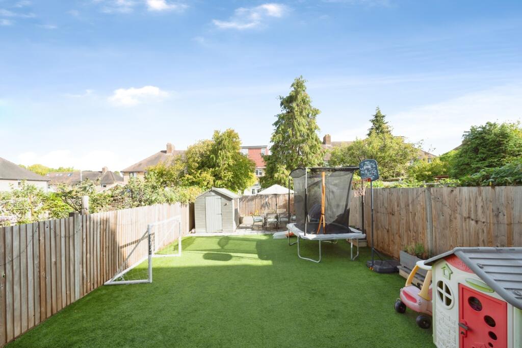 House in London, Hook - View 4
