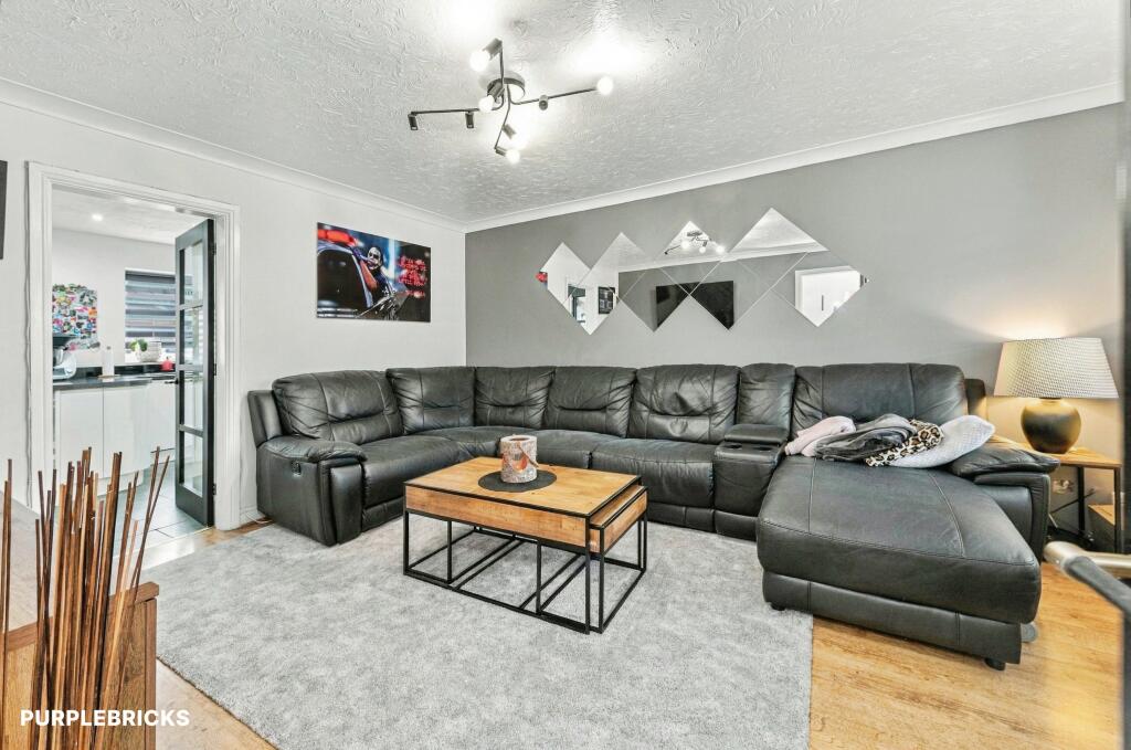 House in Kirklees, West Yorkshire - View 4