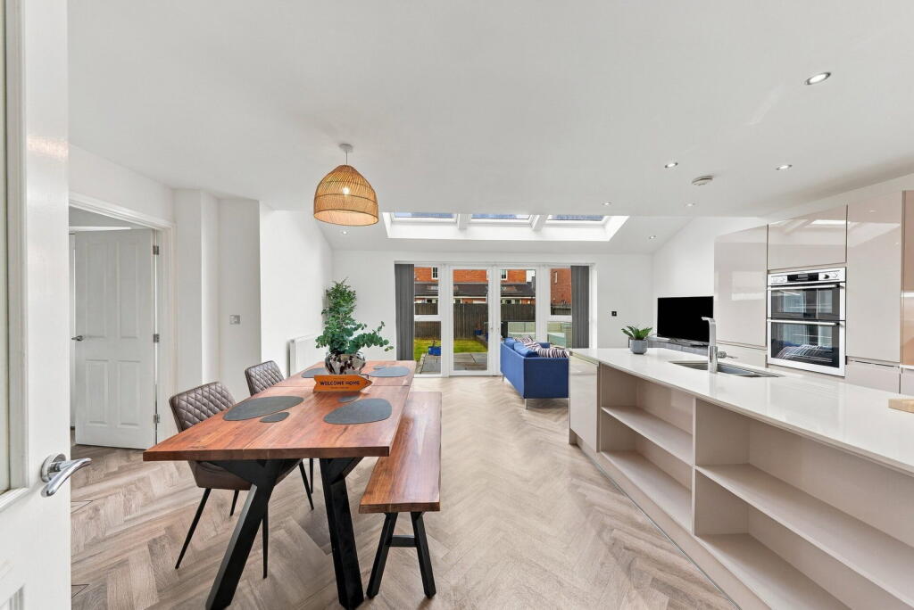 House in Salford, Boothstown - View 3