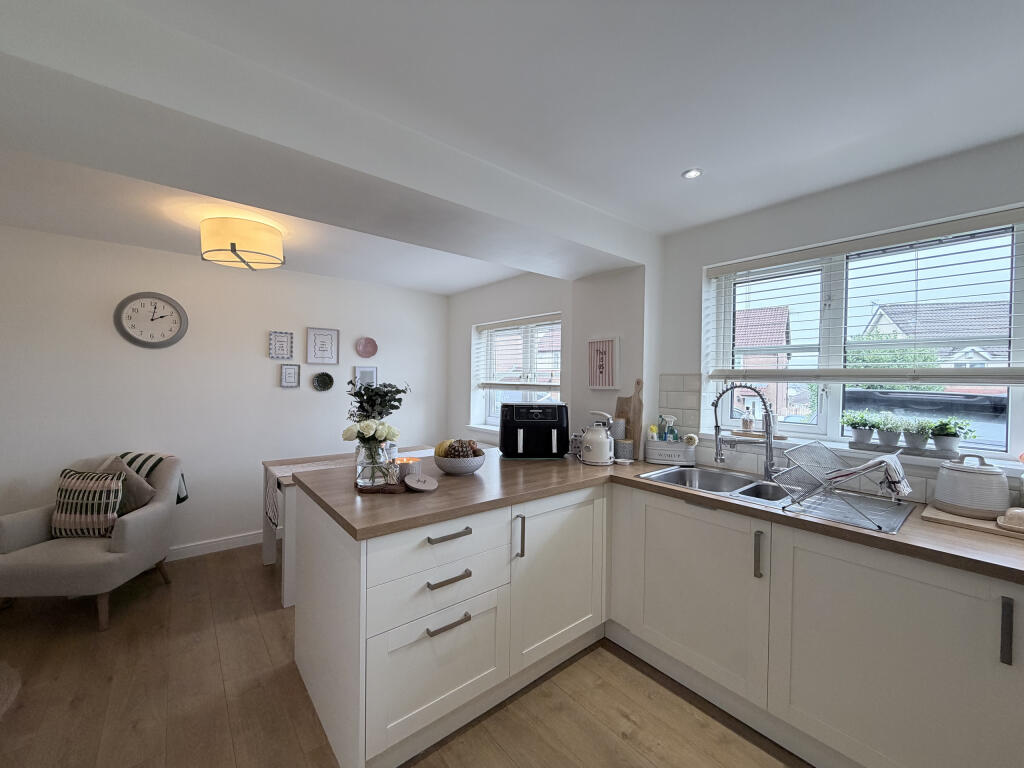 House in Church Village, Upper Church Village, Llantwit Fardre - More