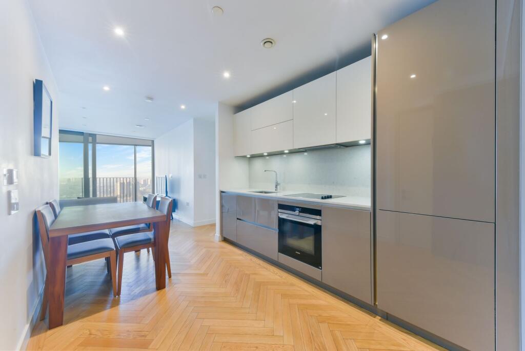 Apartment in London - View 2