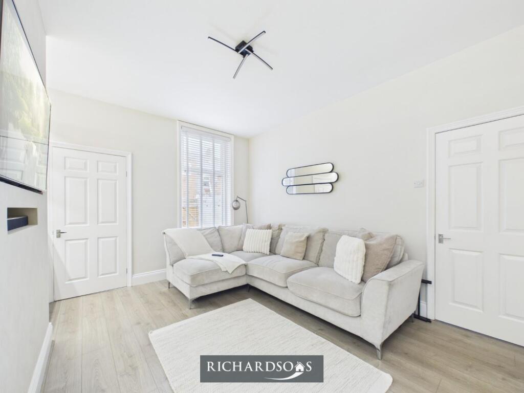 Apartment in North Tyneside, North East - View 3