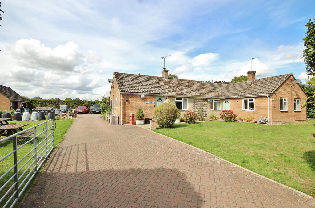 Main image of property: Pitts Lane, Hailey, OX29