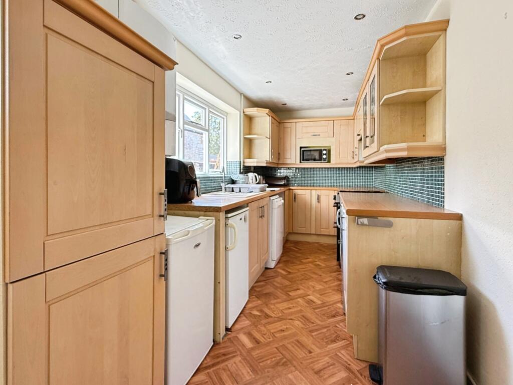 House in Gloucester - View 4