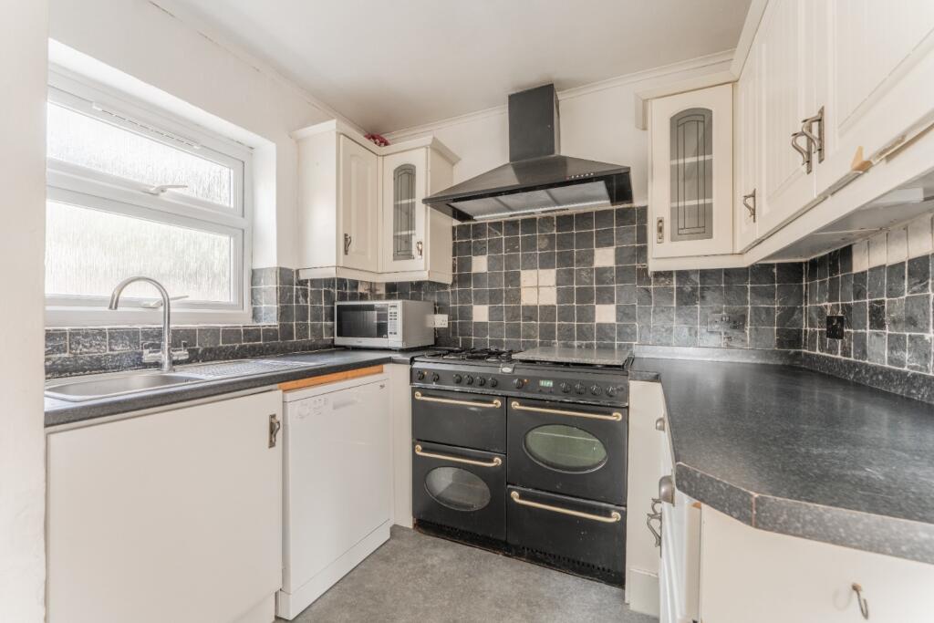 Apartment in Dartford - View 5