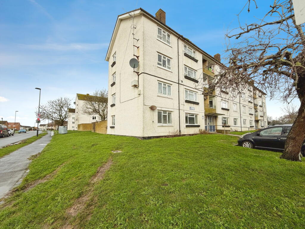 Main image of property: Winchfield Close,Southampton,SO19 9JF