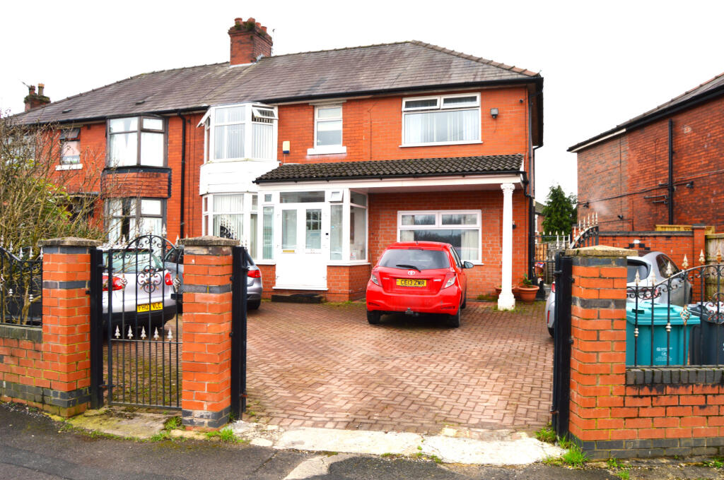 4-bed semi-detached on Lloyd Road, Manchester, M19, £400,000