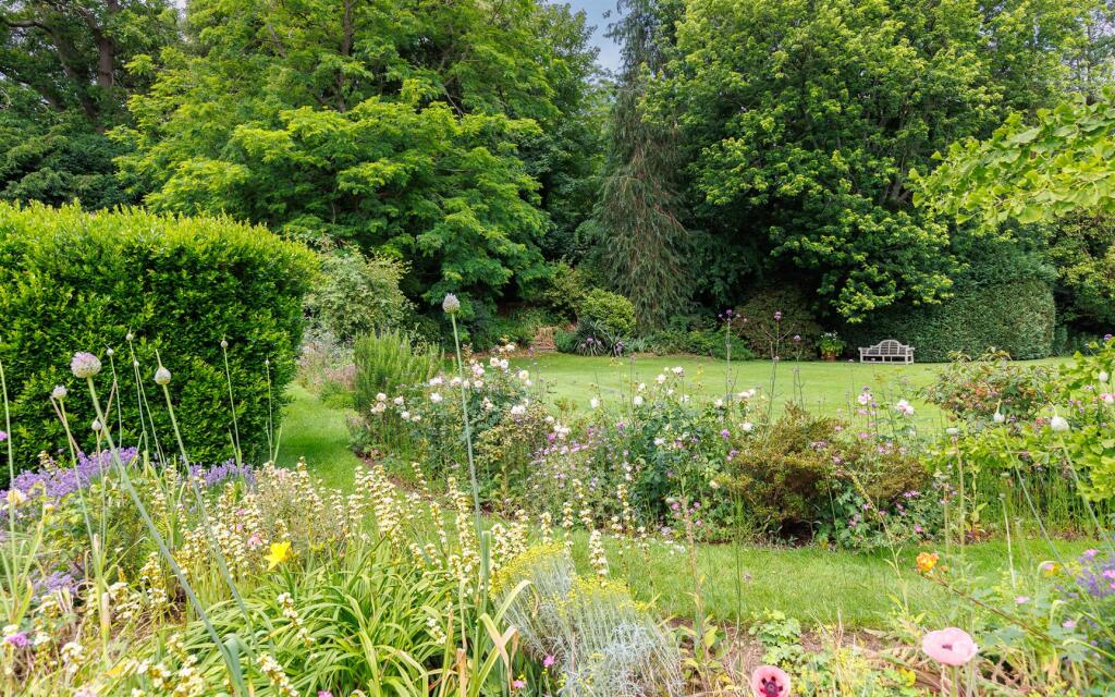 House in Isle of Wight, Newport - View 4