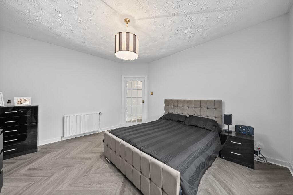Apartment in Glasgow - More
