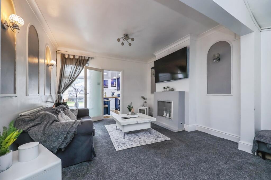 House in Nottingham, Highbury Vale - More
