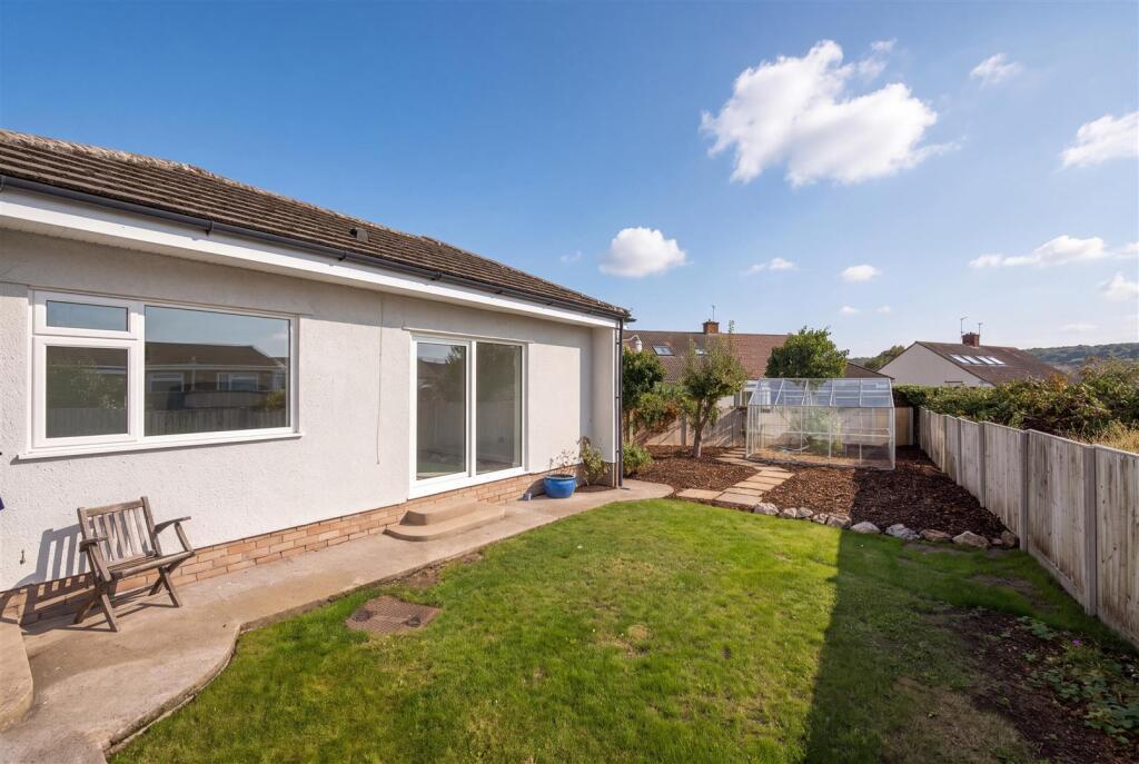 Vale End, Nailsea photo 2
