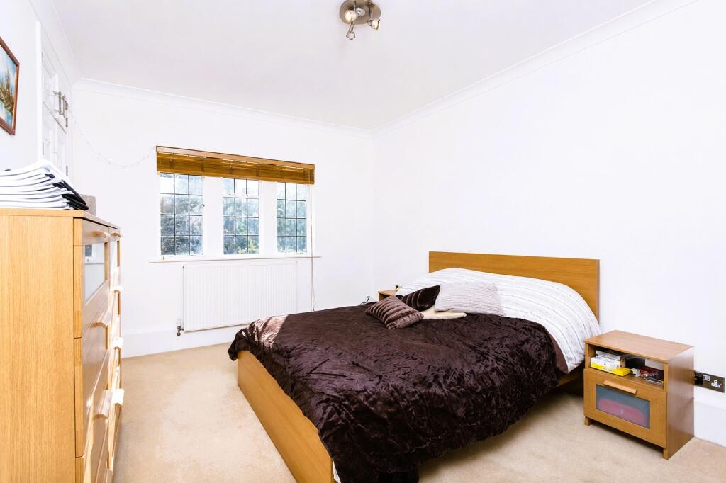 Apartment in London - View 4