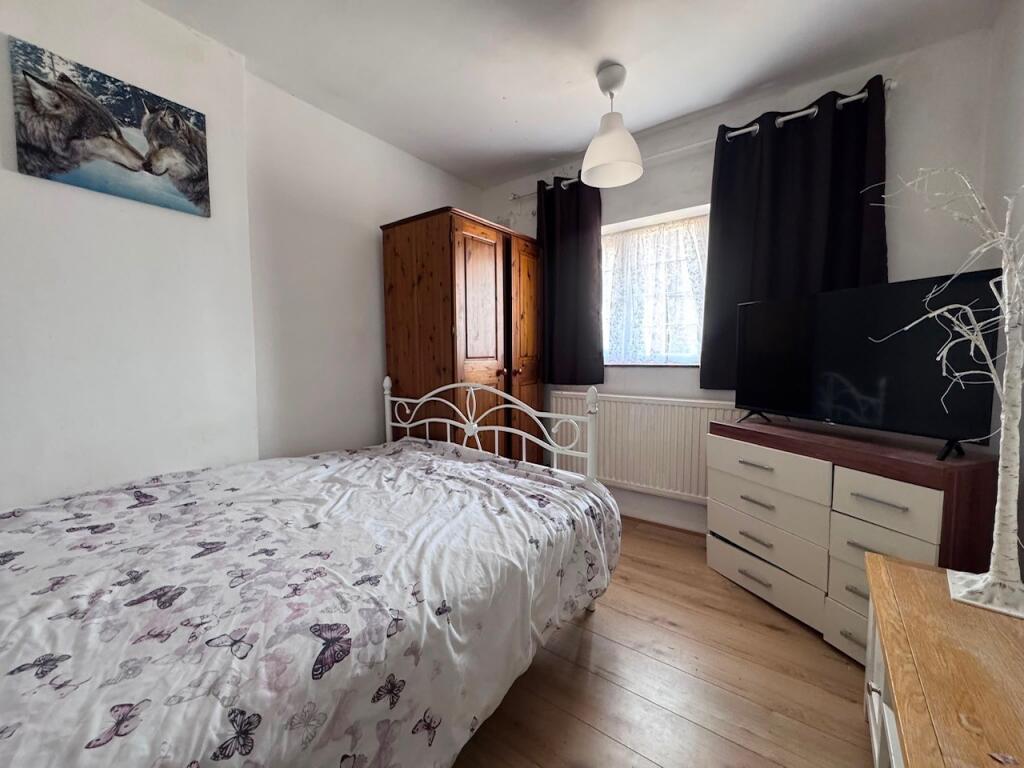 House in Watford - View 4