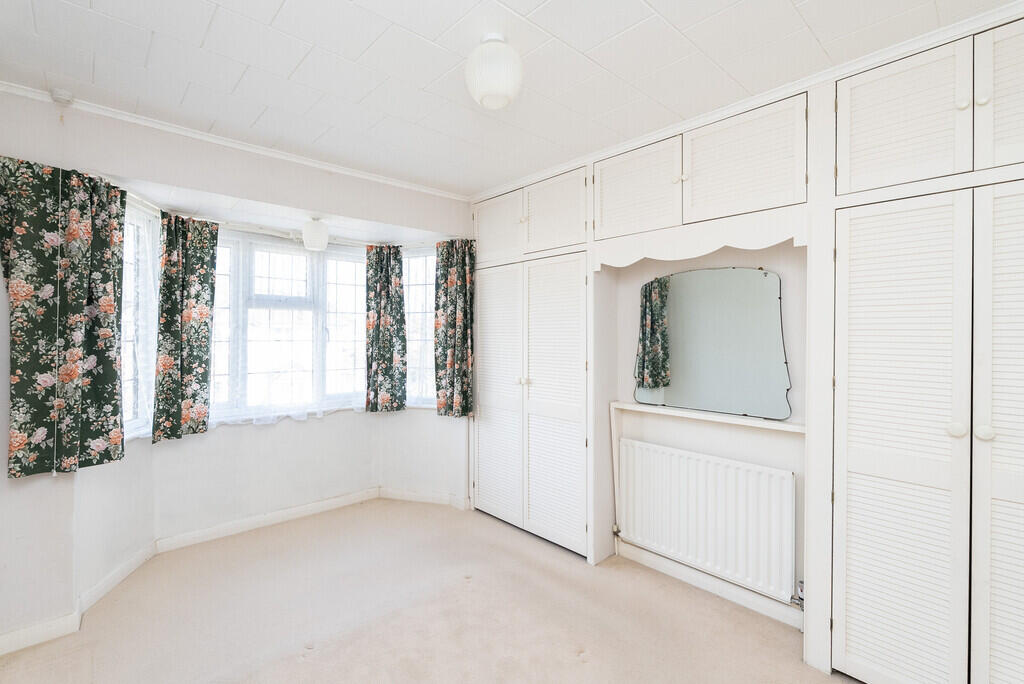 House in Redhill - More
