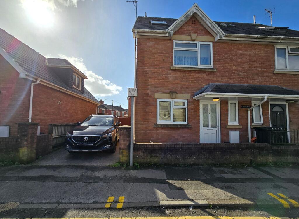 Main image of property: Waun Bant Road, Kenfig Hill, CF33