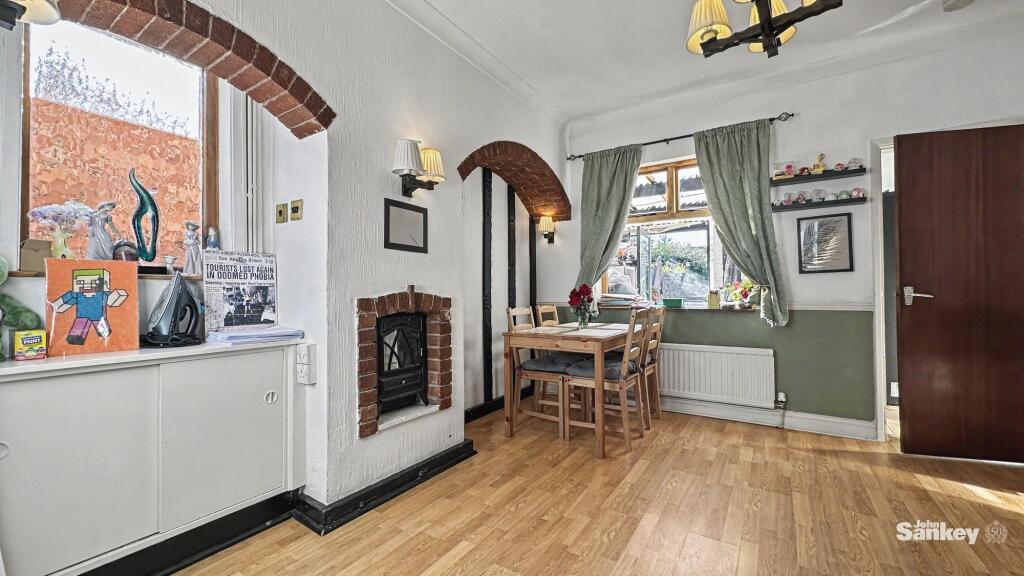 House in Nottingham - More