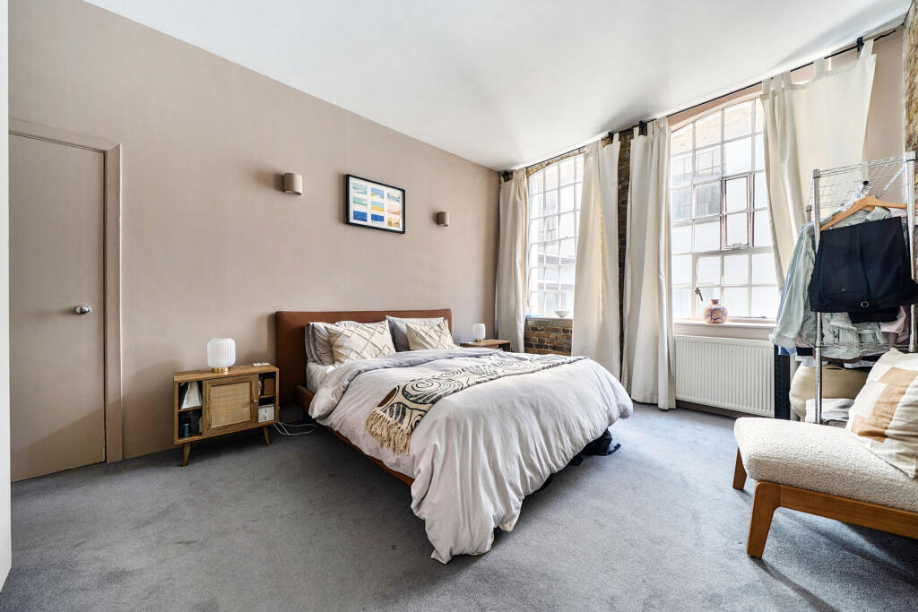 Apartment in London - View 4