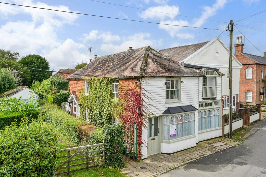 4-bed detached on 1 CHAPEL PLACE, £449,000
