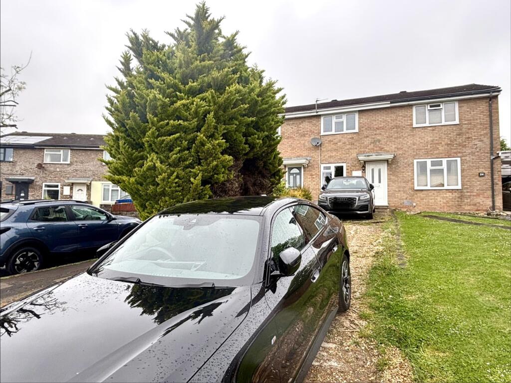 Main image of property: Hedgemoor, Brackla, CF31