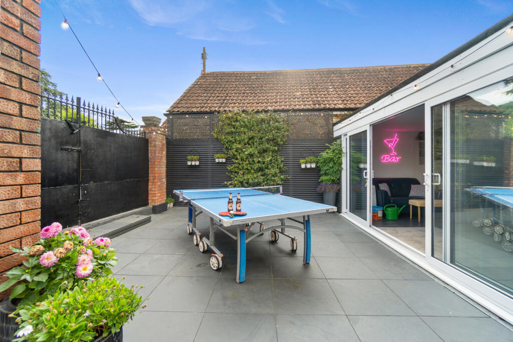 House in Twickenham - View 4