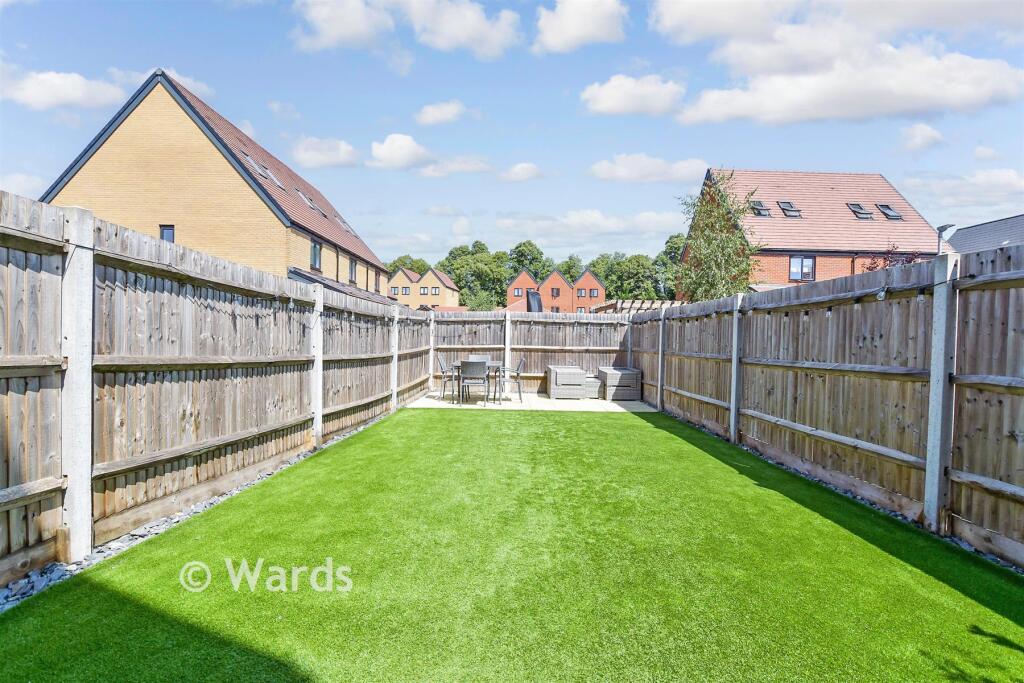 Gardenia Road, Langley, Maidstone, Kent photo 2