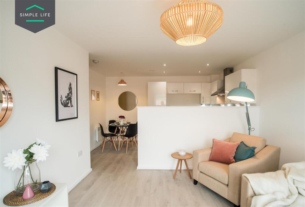 Apartment in Manchester - View 3