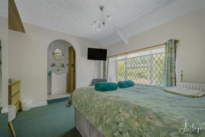 Guest bedroom four
