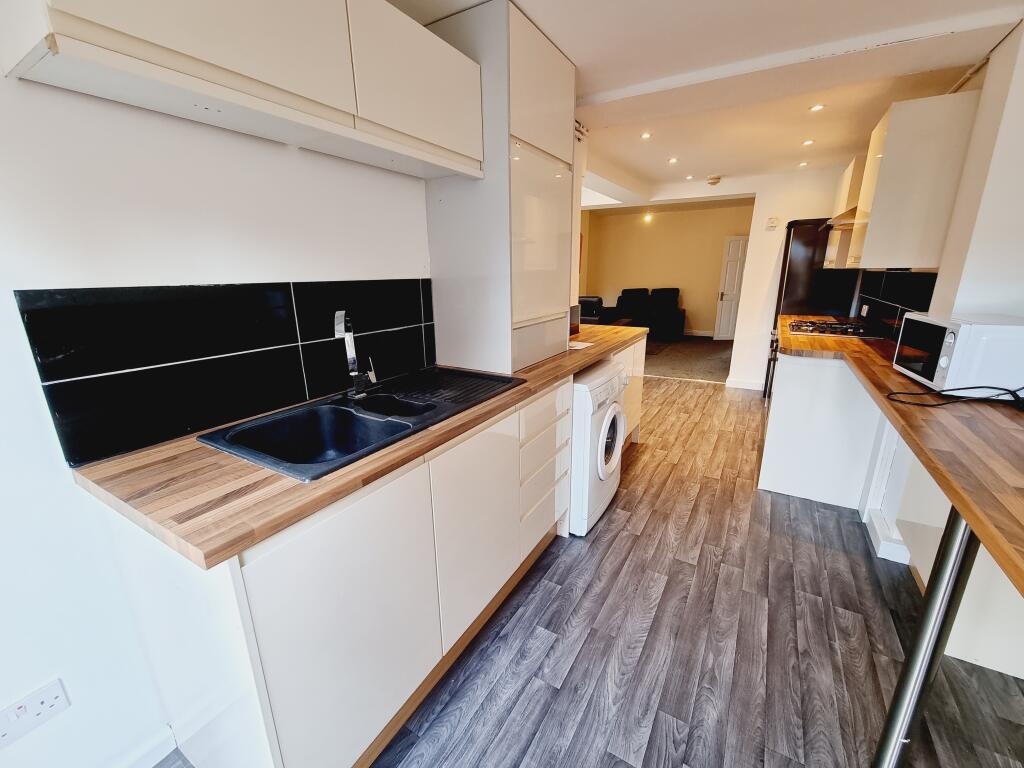 House in Warwick, Sydenham, Royal Leamington Spa - View 4