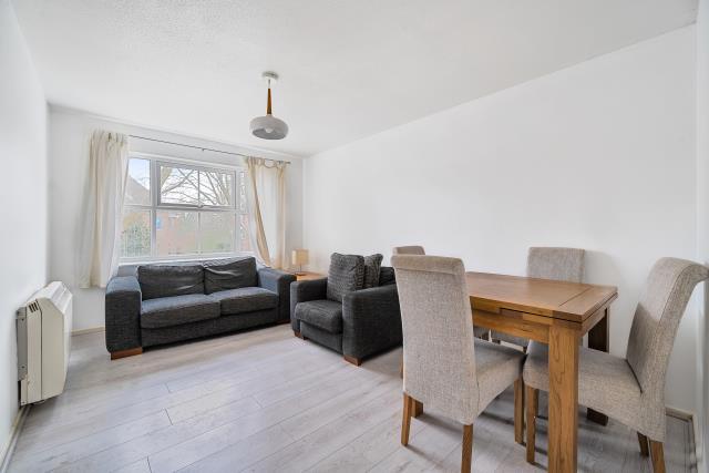 Guernsey House, Reading - View 3