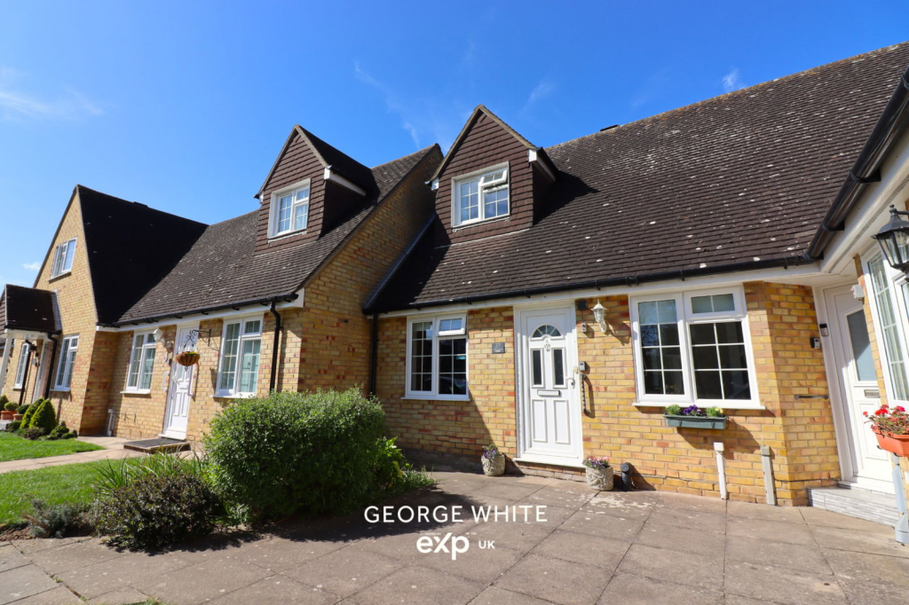 Main image of property: Drewsteignton, Shoeburyness, SS3