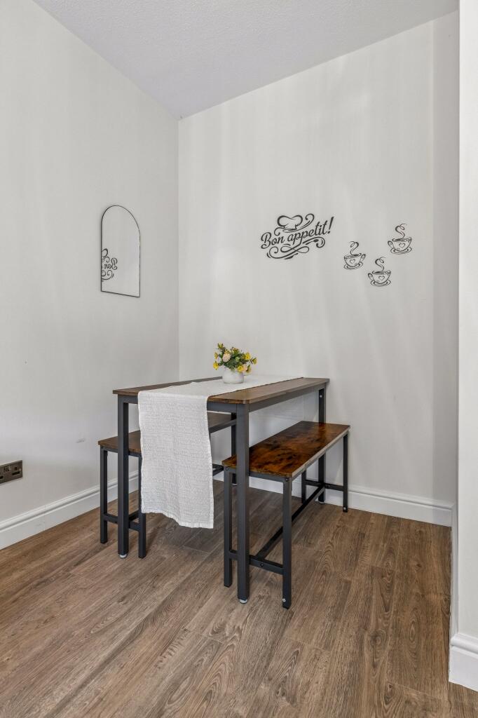 Apartment in Glasgow - More