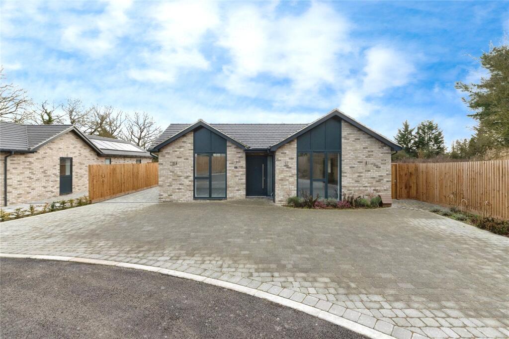 Main image of property: New Road, Little Burstead, Billericay, Essex, CM12