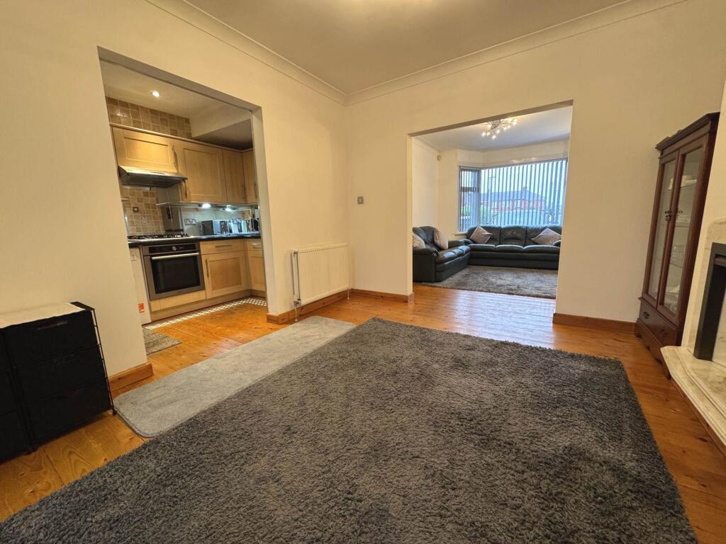 1 Stretton Avenue photo 4
