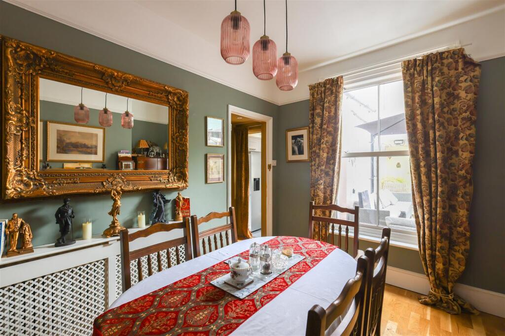 House in Tonbridge - View 4