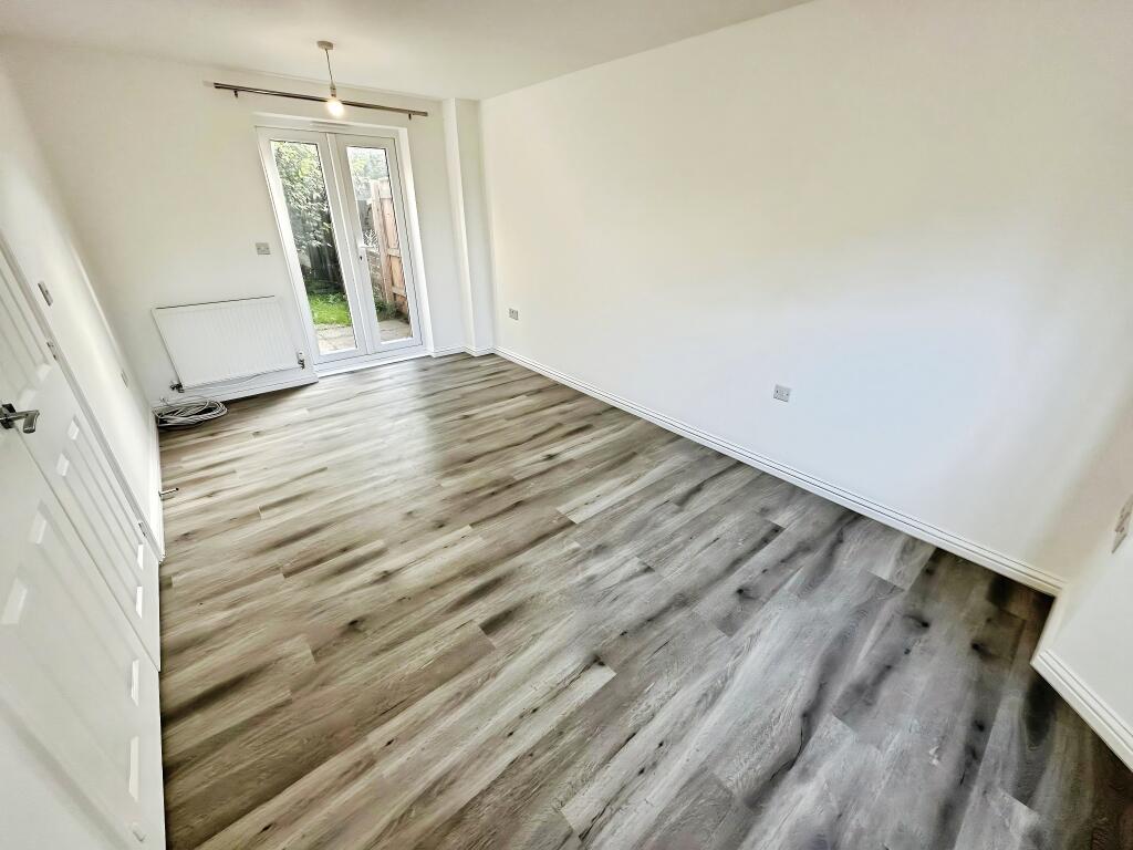 House in Salisbury - View 4