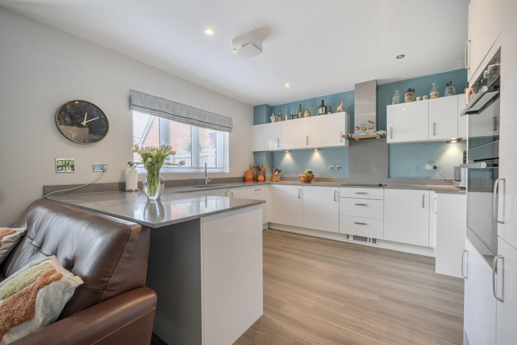 Honor Avenue, Burghfield Common, Reading, Berkshire, RG7 - View 2