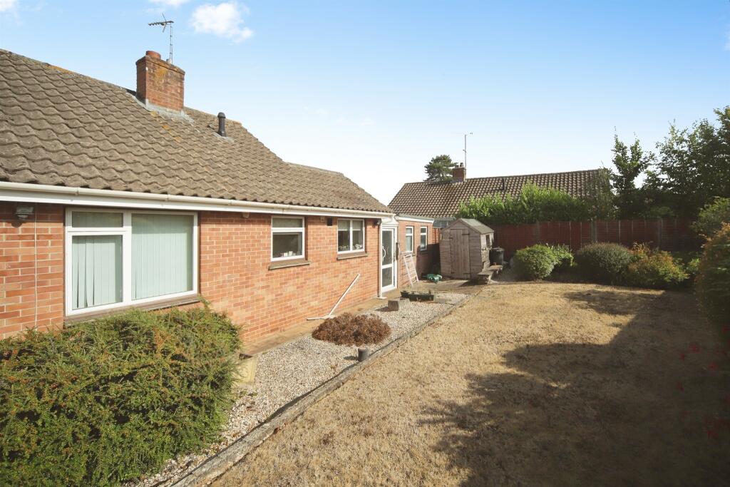 House in Taunton, Comeytrowe - View 4