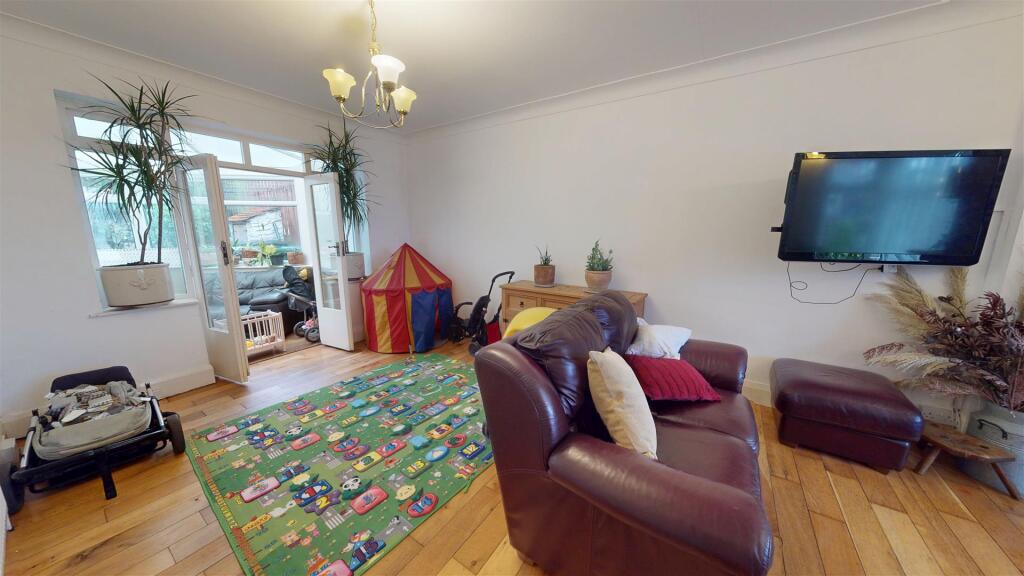 Additional image 7 of Ashtree Grove, Bradford