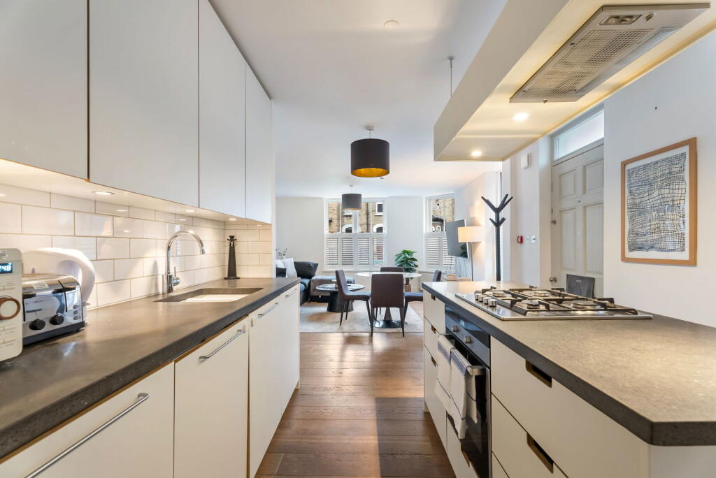Felgate Mews, London, W6 photo 3