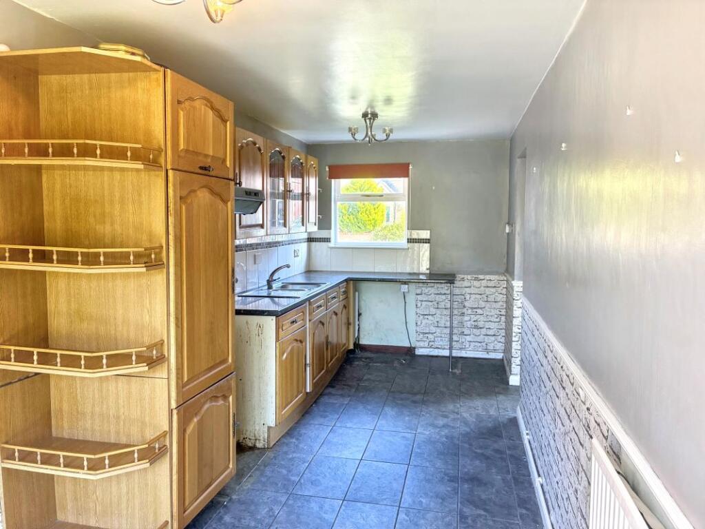 House in Weston-super-Mare, Coronation Estate, Coronation - View 5