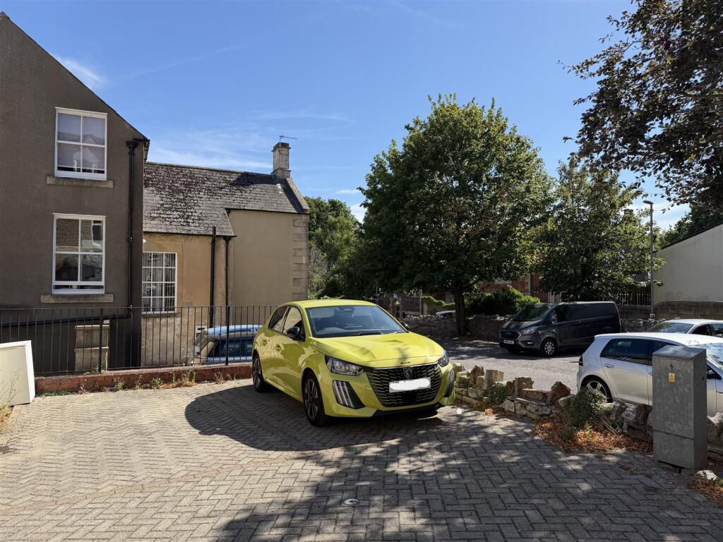 The Island, Midsomer Norton photo 3