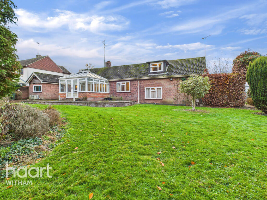 5-bed detached on Foxmead, Rivenhall, £550,000